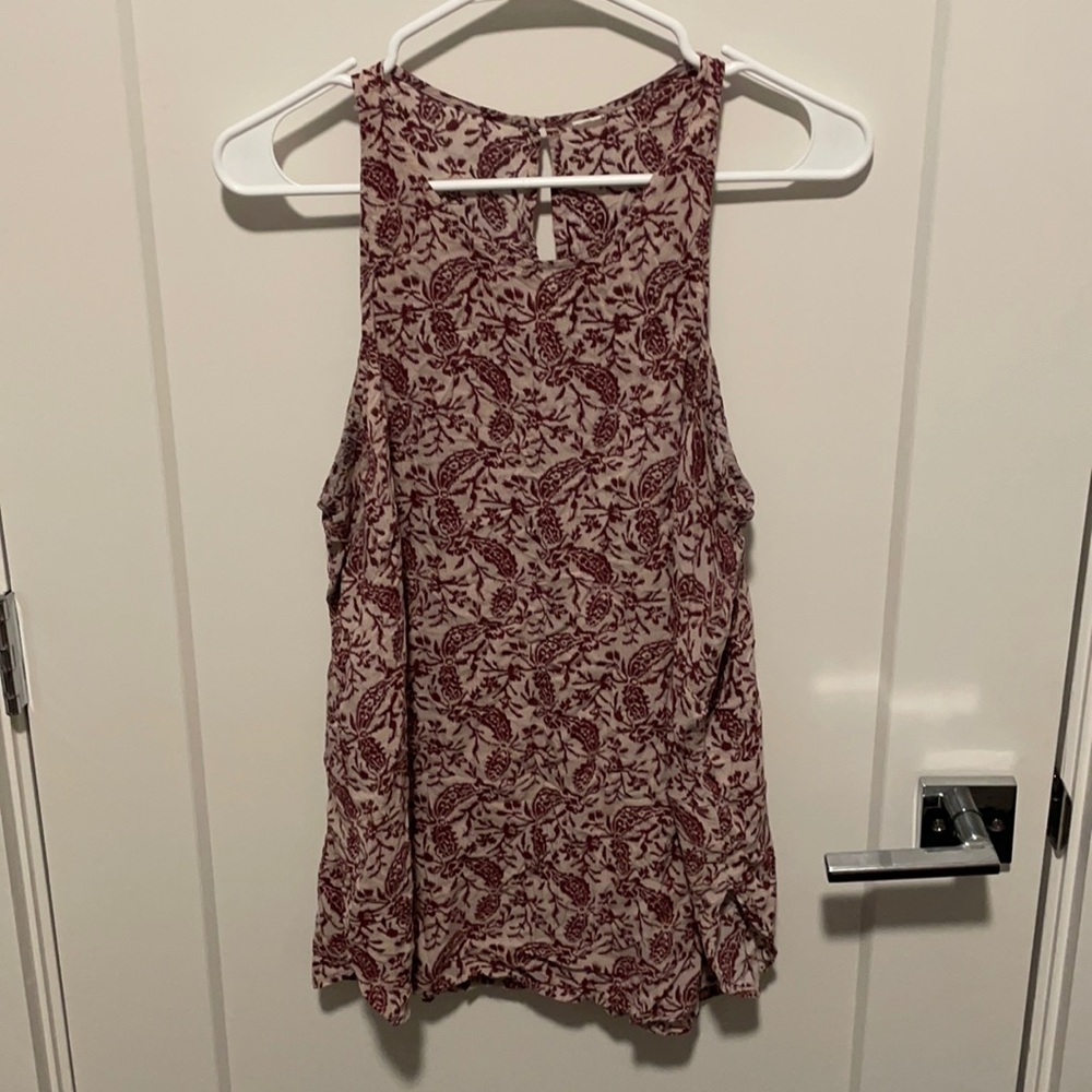 Old Navy Tank, gray/maroon paisley pattern, large